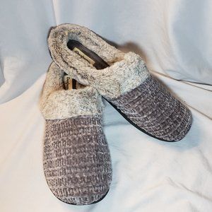 NWOT Sweater Knit Clog Slippers | XL | DearFoams